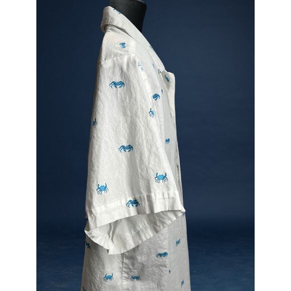 Trunks Surf & Swim Men’s Hawaiian Button-Up Shirt - Blue Crab Print - Large - Picture 4 of 11